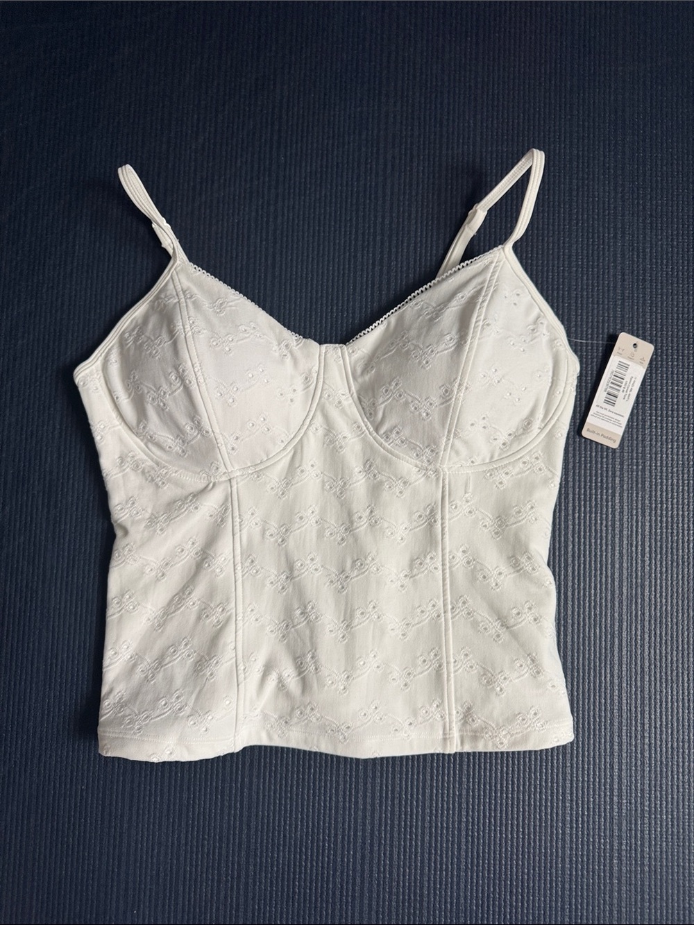 Klassy Network White Eyelet Built in Bra Tank Top, Large, NWT